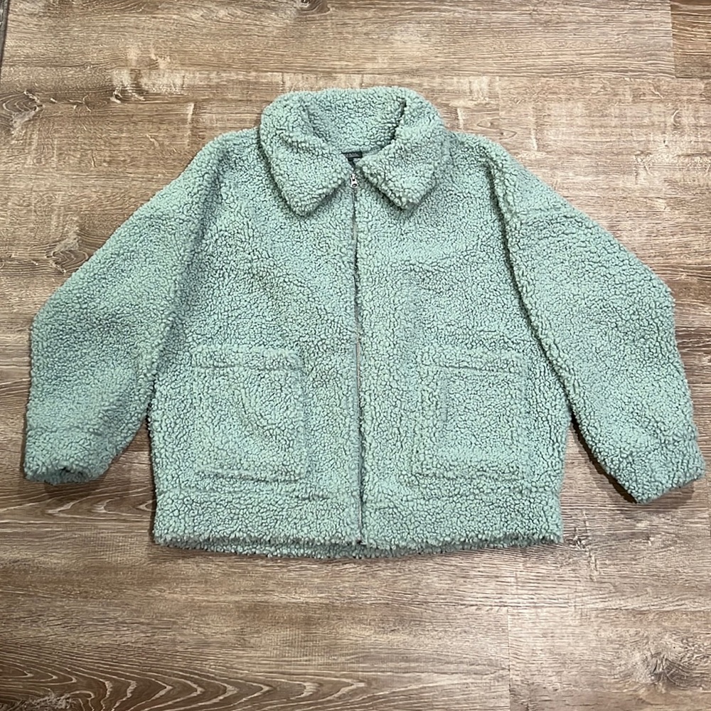 Wild Fable faux fur zip up jacket M/L